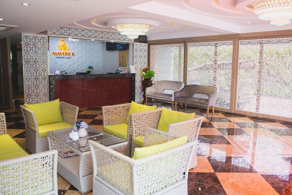 Maverick Ratchada Hotel Bangkok Exterior photo