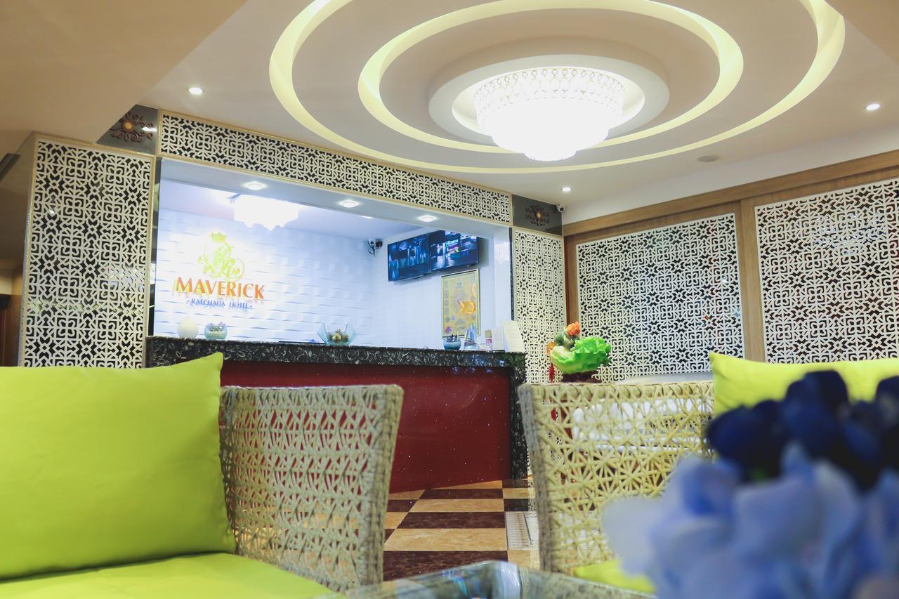 Maverick Ratchada Hotel Bangkok Exterior photo
